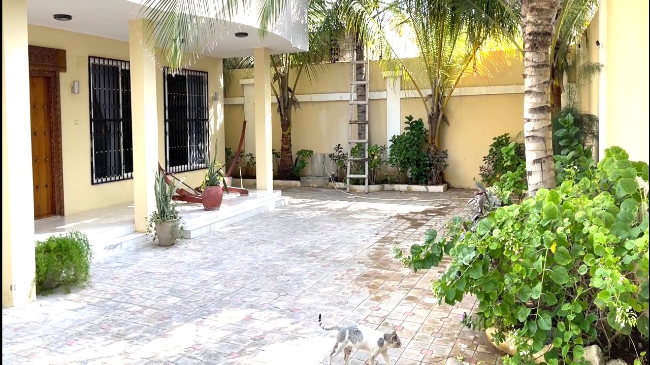 Mediterranean Villa in Mogadishu Somalia - YouTube