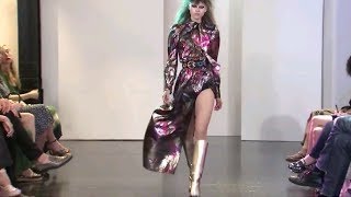 Models Estella Boersma and Kiki Willems fall down at Marc Jacobs Resort 2017 fashion show