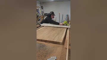 Flattening an African Beli LIVE EDGE slab with a router sled!