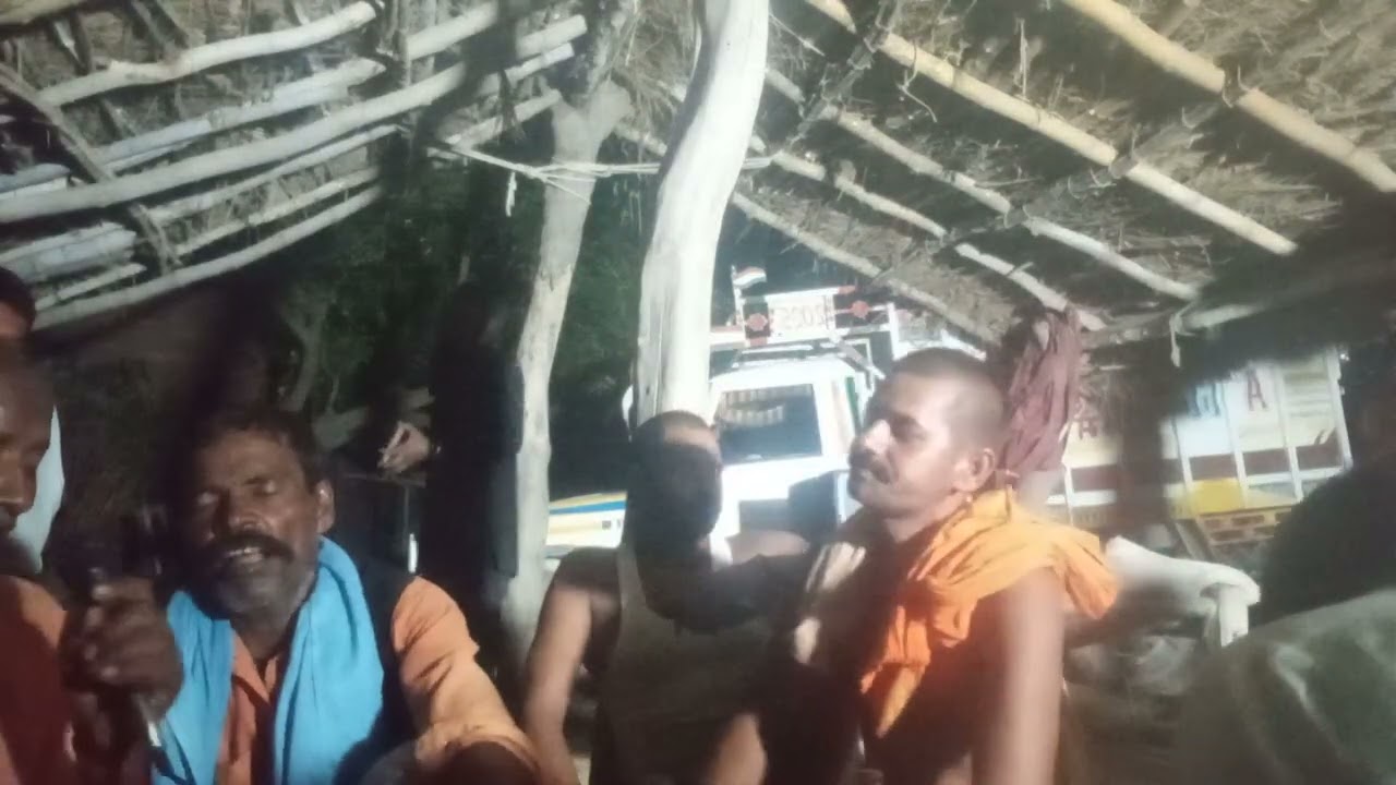 मोहन रूप बनाएं हर बाना अवधि भजन 
