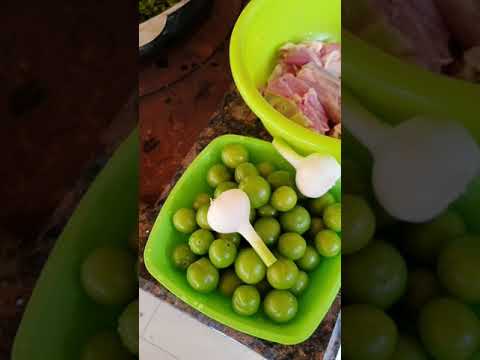 Чакапули. Грузинское блюдо из баранины, зелени и алычи. Очень вкусно !