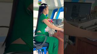 E Gái Láy Xà Lan Hay