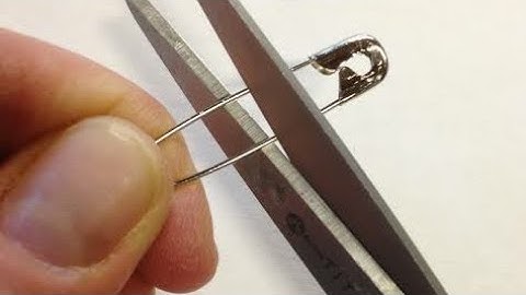 How to sharpen your fabric scissors with a sewing needle (workroom essentials tips)