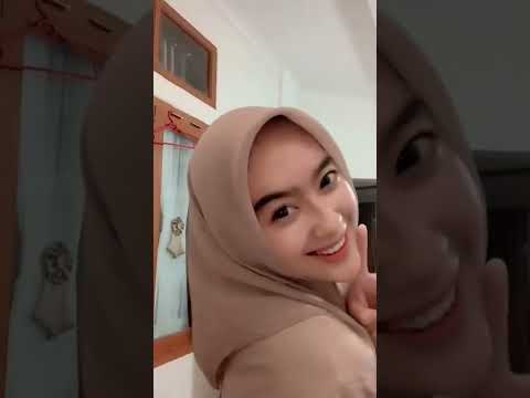 CEWEK CANTIK BERHIJAB || CANTIK IMUT WANITA BERJILBAB #short #shortsvideo #hijab #tiktok #cantik