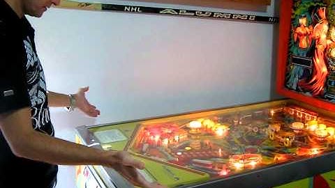 Luis trying to play Gottlieb