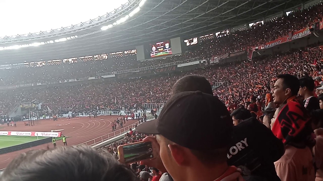Anthem Persija vs Persib - YouTube