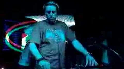 Umek- Live @ Mayday Hungary 2004