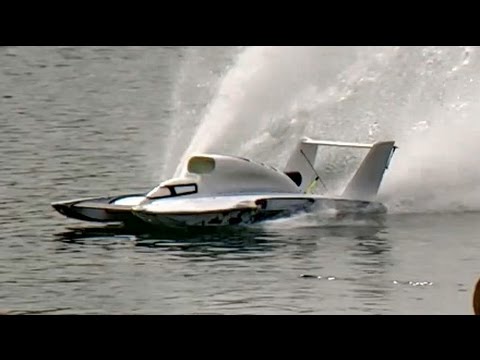 RC HYDROPLANE POWERBOAT SPEEDBOAT 130 KMH VERY FAST 