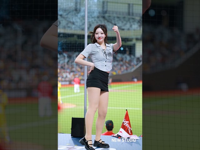 " ㅋㅋㅋ 표정이 넘 귀엽잖아 ㅠㅠ "