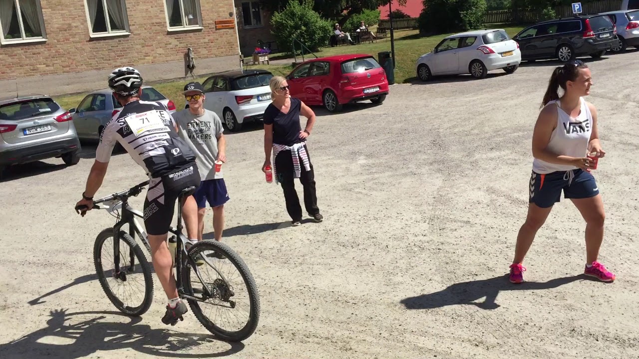 Vätskekontroll på Gustafsberg under Uddevalla MTB 2017-07-15