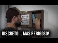 Quadro de parede com ESCONDERIJO SECRETO! - Fundo de Garagem