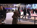 Открытый ледовый каток на Контрактовой площади в Киеве