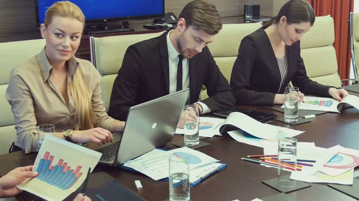 EXPLAINER BIDS AND THE BIDDING PROCESS PROPOSALS CONSTRUCTIONS CONTRUCTION