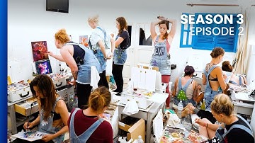 12 kunstenaars schilderen in een kleine kamer voor de hoofdprijs van $ 25.000