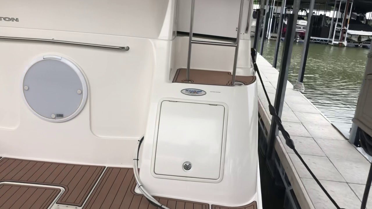 Boats of Dallas 2003 Silverton 35MY video 2 YouTube