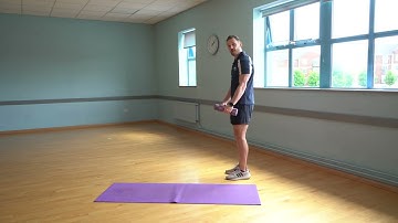 Forward lunge with bicep curl