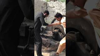 old black engine Starting