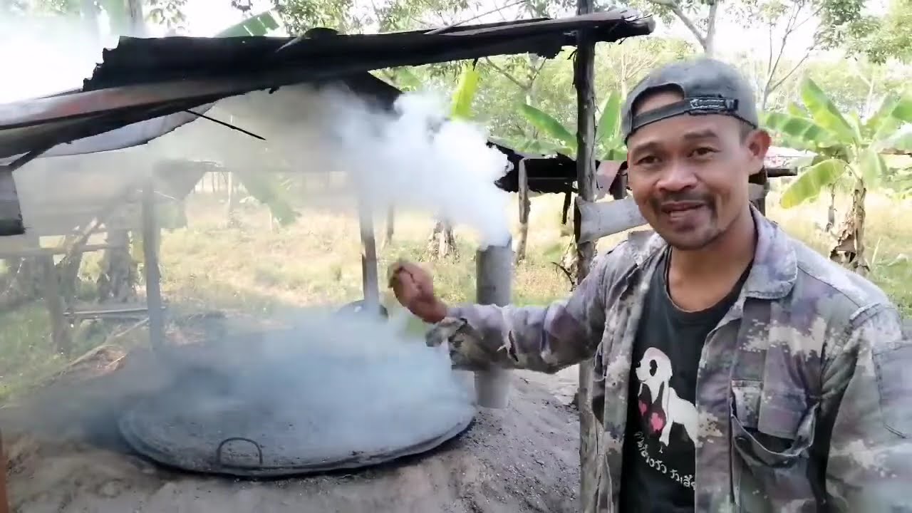 จุดเตาเผาถ่านบ่อปูนซีเมนต์ 1.50 เมตรรอบที่ 1 ปี 62