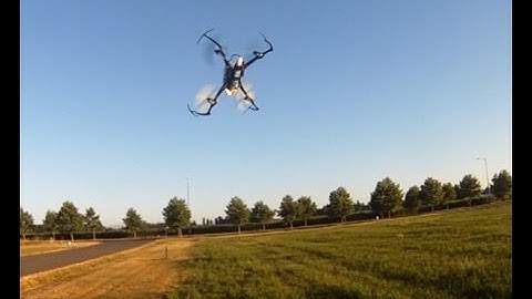 Blade Nano QX quad flips, rolls, tricks and crashes!