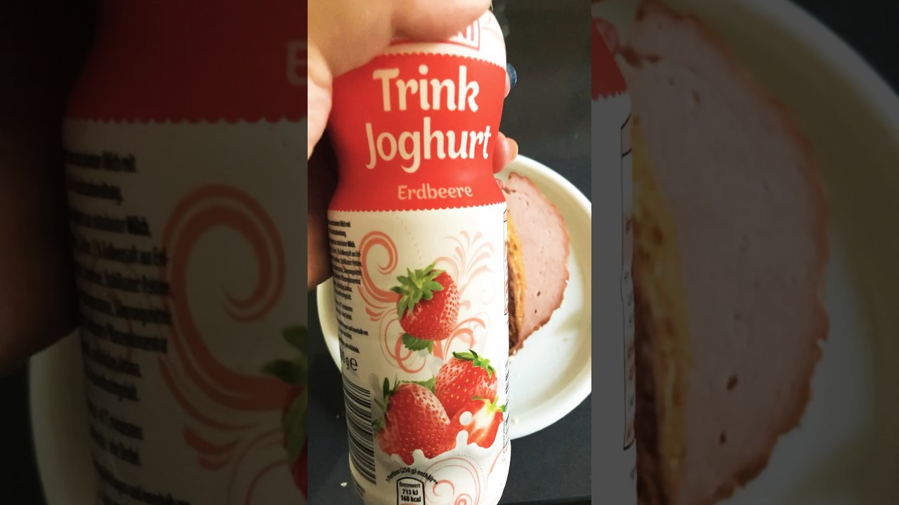 Laugenecke mit Leberkäse und dazu ein Erdbeerdrink 👩🏽😋 - YouTube