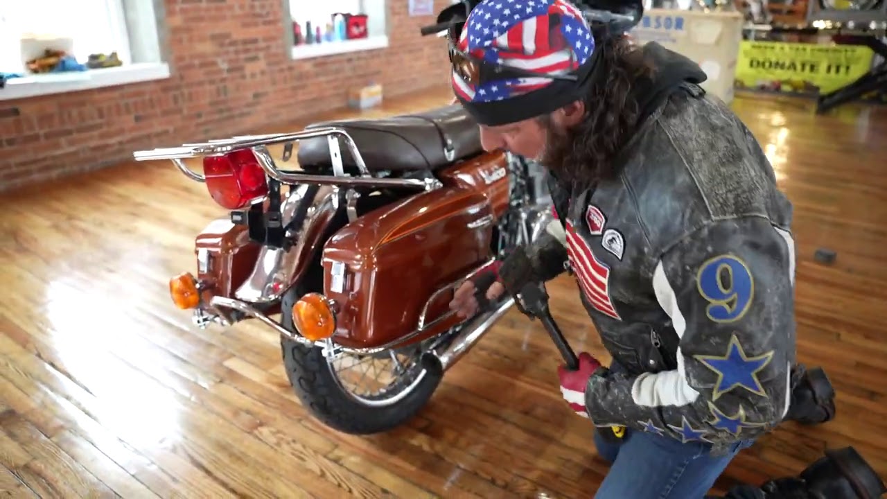 PRISTINE & ORIGINAL 1976 Kawasaki KZ400 Deluxe - YouTube