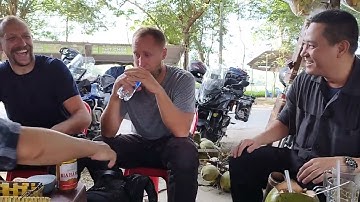 Tây Say thuốc lào !  vã hơn cỏ bên tao !