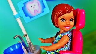 Barbie Bądź Kim Chcesz Barbie Dentystka I Lekarz Pediatra Openbox