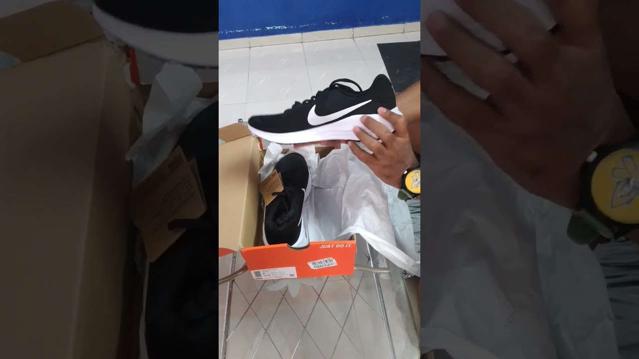 NIKE REVOLUTION 7 🤍🖤 