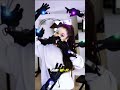 Why Ariana Grande Wore High-Tech Gloves on Stage?!