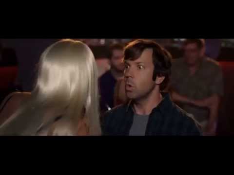 02 We're The Millers JENNIFER ANISTON Stripping Scene