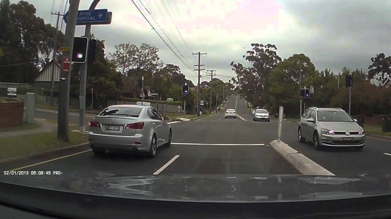 crashes on air bad Australian driver oblivious lexus BTJ57C