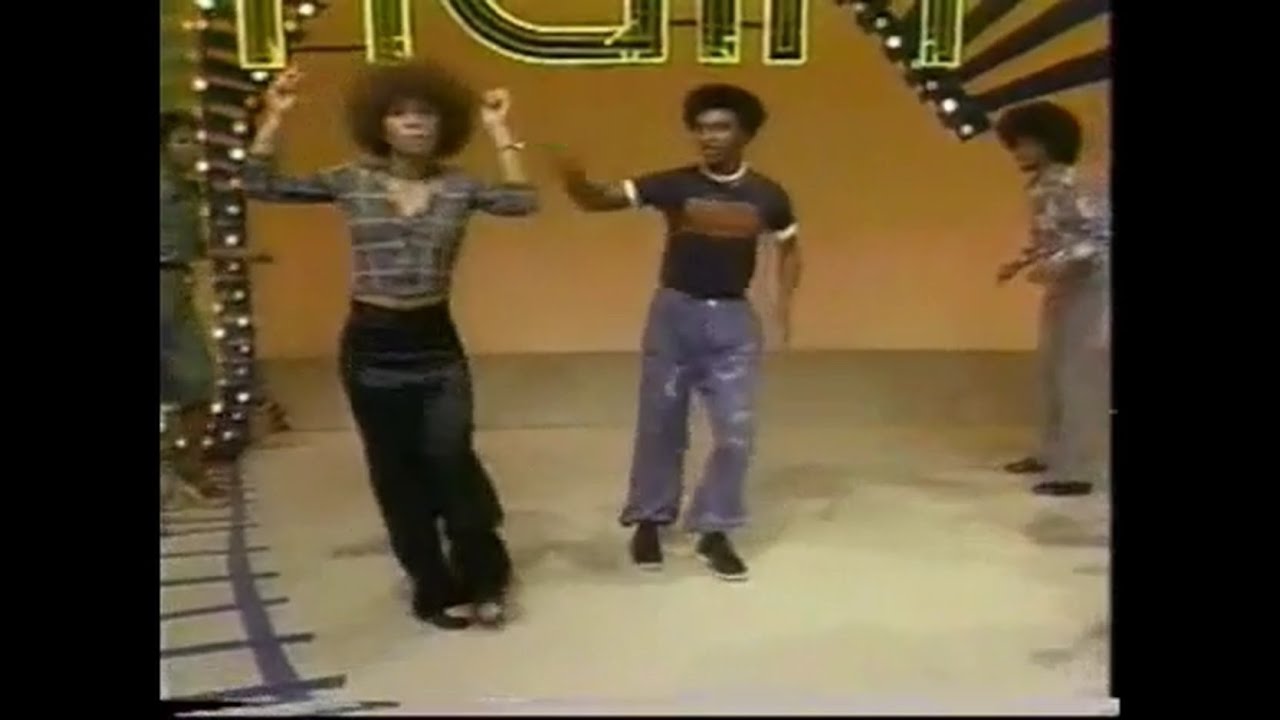 Soul Train Funky Dancers 1975 - YouTube