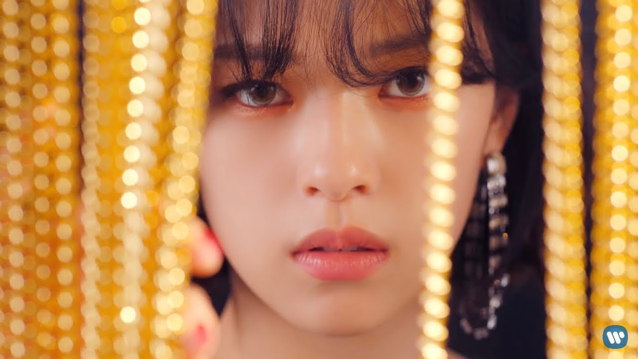 TWICE Fake & True MV but it's just when Jeongyeon gets a solo or focus  screen time - YouTube