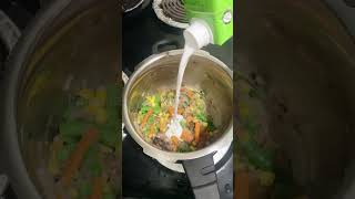 ?Mini vlog ✅ Morning to Lunch scenes ?veg pulao ?egg gravyshorts tamilvlogsusa tamilshorts