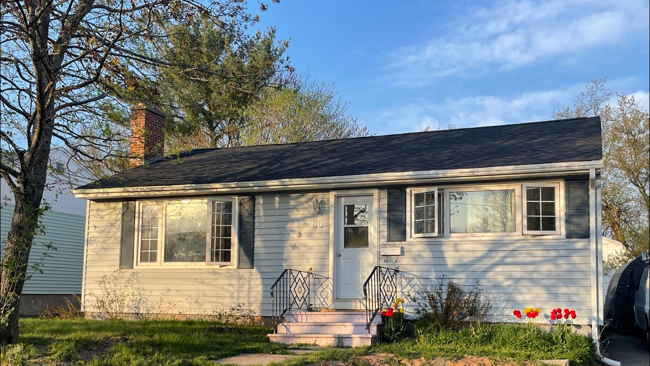 Nicely appointed 3 bedroom unit near west end / Jones lake Moncton YouTube