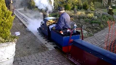 First test runs at Poplar Miniature Railway