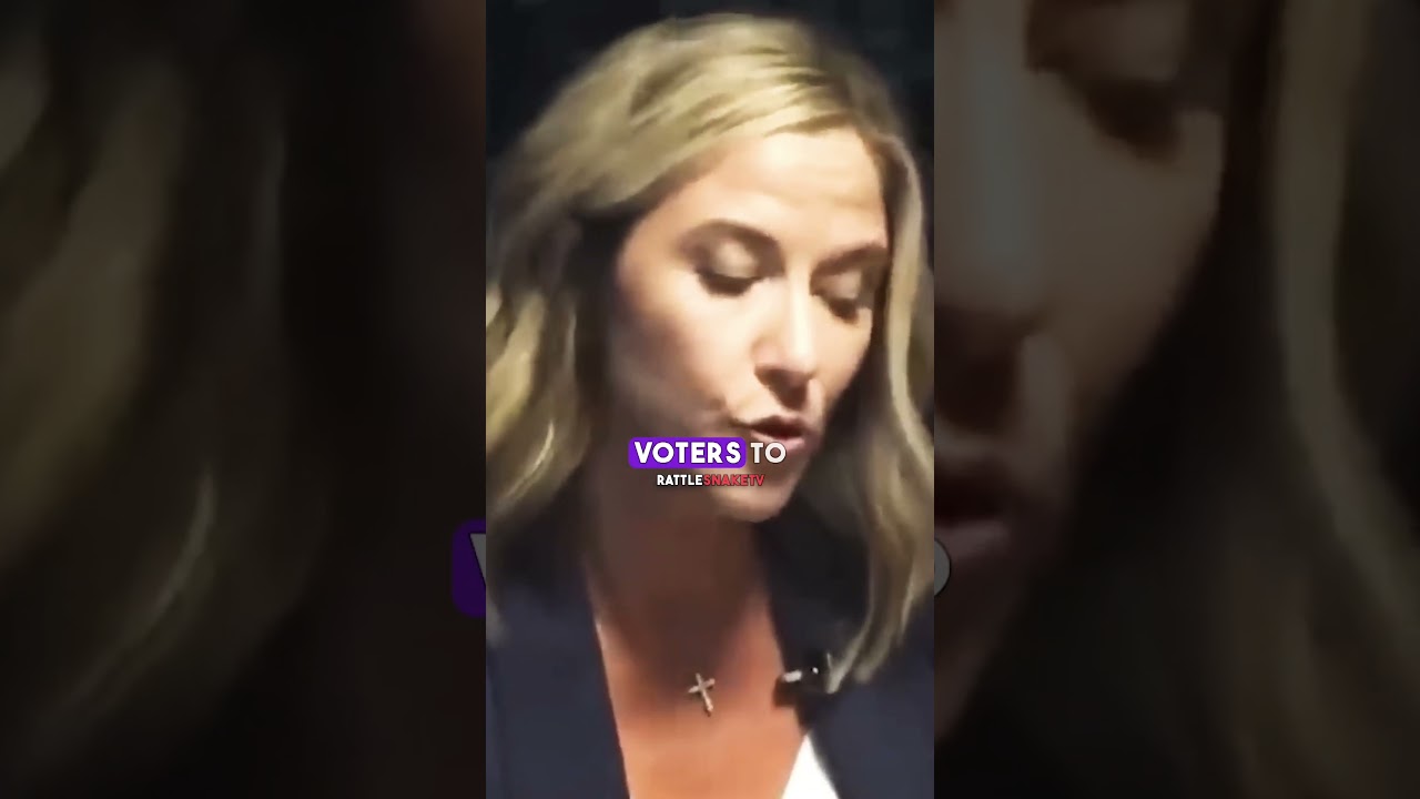 Губернатор-демократ падает во время интервью в прямом эфире 🤦‍♂️