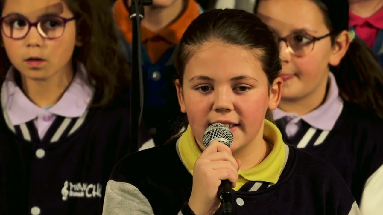 Minichor Bruneck- Winterzeit Weihnachtszeit (LÄTS FETZ Cover)