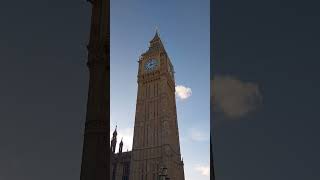 Big Ben Chimes 3 Oclock Westminster London