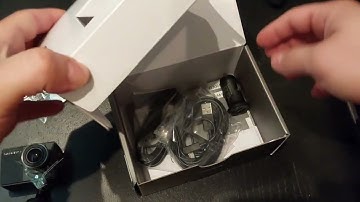 Garmin Dash Cam 57 unboxing