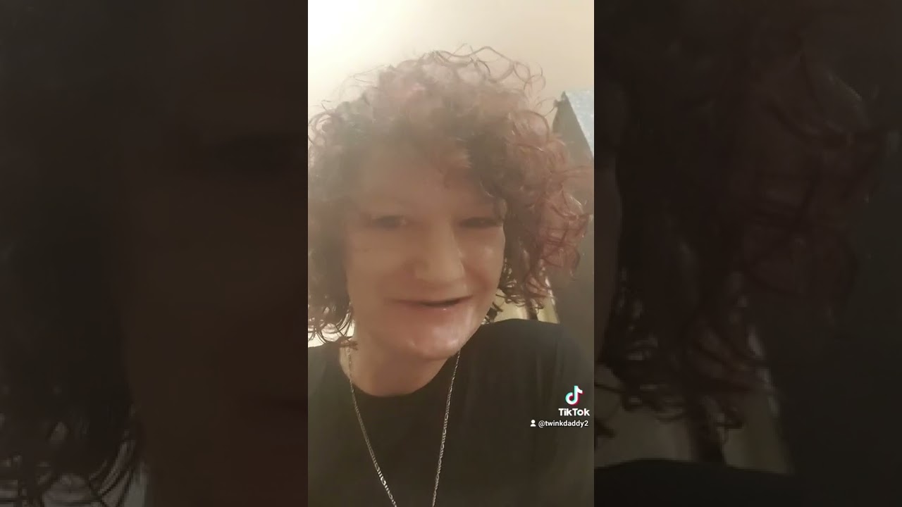 "So, d'you want me to look u in the eye ?"