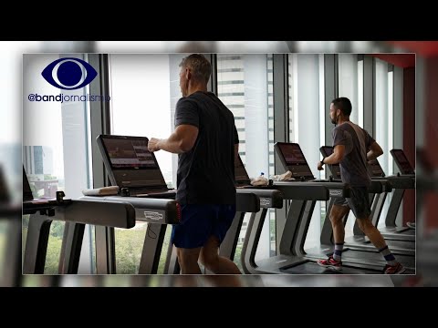 Vídeo: É Seguro Treinar Na Academia Durante O COVID-19?