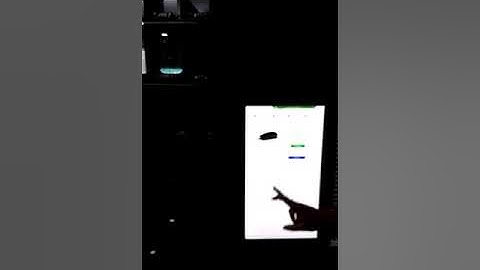 Smart elevator and conveyor vending machine