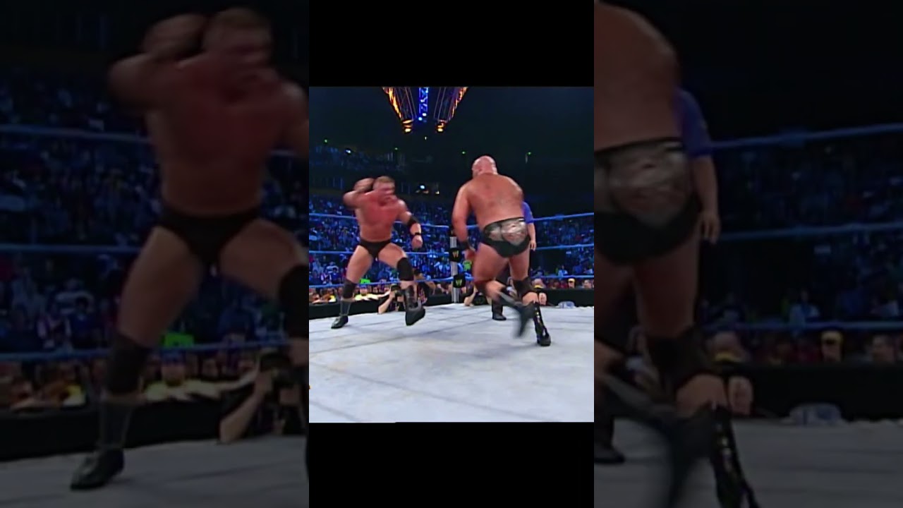 BROCK LESNAR VS ALBERT - WWE SMACKDOWN (2003)