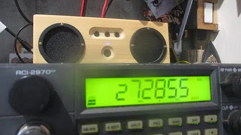 Working CB radio AM skip on a quiet band Crazy Man  Alabama is waving