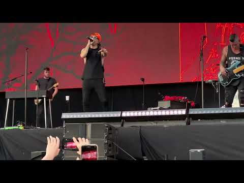All time low - Monsters (Live machaca 2023)