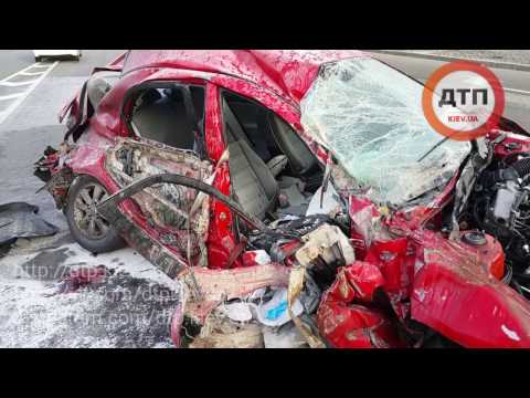 02.05.2017 ДТП КИЕВ ПОБЕДЫ ОТБОЙНИК КИА ТАКСИ ТРУП ПОЖАР РЕАНИМАЦИЯ