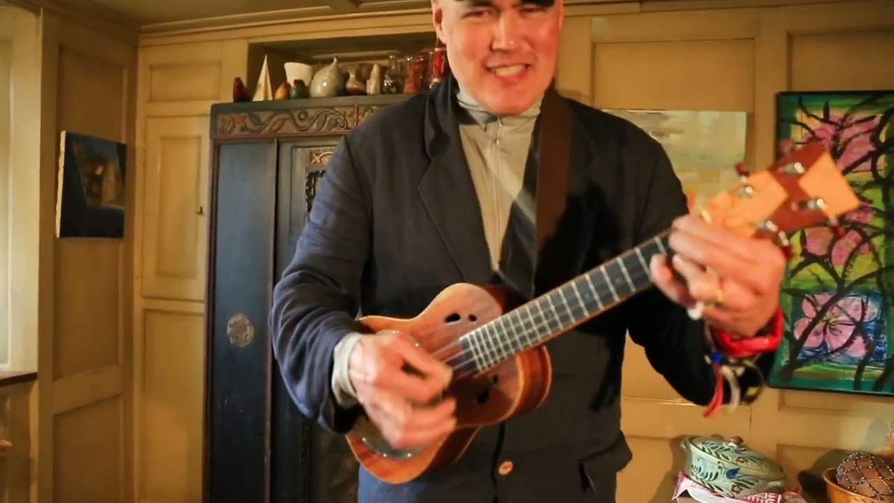 SHOOT TO THRILL (AC/DC) Solo Ukulele
