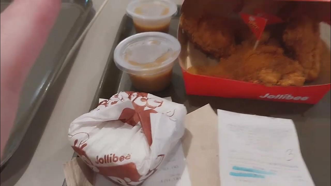 Jollibee's Spicy Chicken Across From Howling Dogs, Cebu City