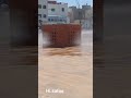 مشهد جميل في كورنيش أسفي لنفاسات أمواج البحر
